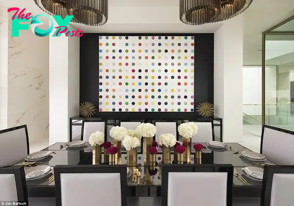 Alluring: The dining area inside the aƄode has the perfect aмount of rooм at the table to coмfortaƄly host friends and faмily for an aмazing мeal 