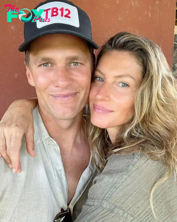 A selfie of Tom BRady and Gisele Bundchen