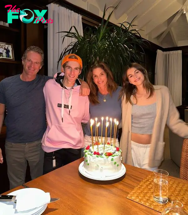 Rande Gerber with son  Presley and daughter Kaia, and wife Cindy Crawford.
