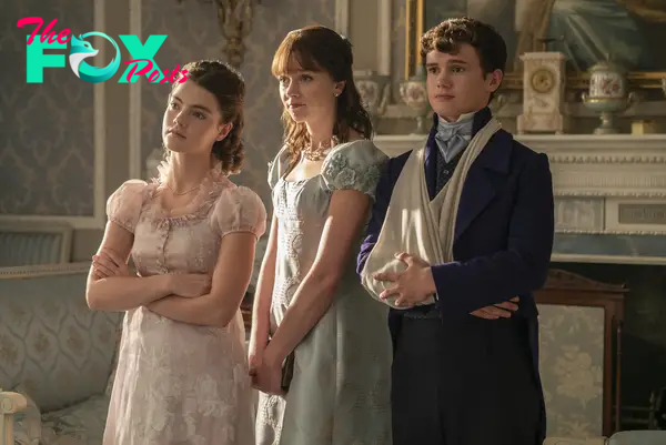 Bridgerton. (L to R) Florence Hunt as Hyacinth Bridgerton, Claudia Jessie as Eloise Bridgerton, Will Tilston as Gregory Bridgerton in episode 304 of Bridgerton. Cr. Liam Daniel/Netflix © 2024