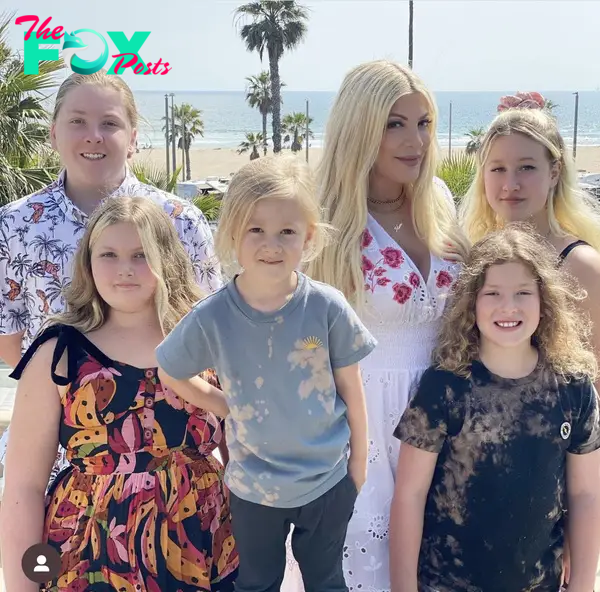 tori spelling and her five kids