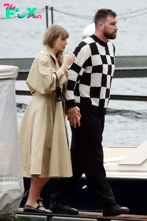 Taylor Swift and Travis Kelce on a date in Lake Como