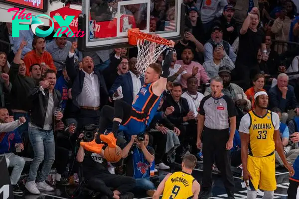 Donte DiVincenzo celebrates against the Pacers.