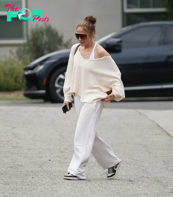 Jennifer Lopez walking