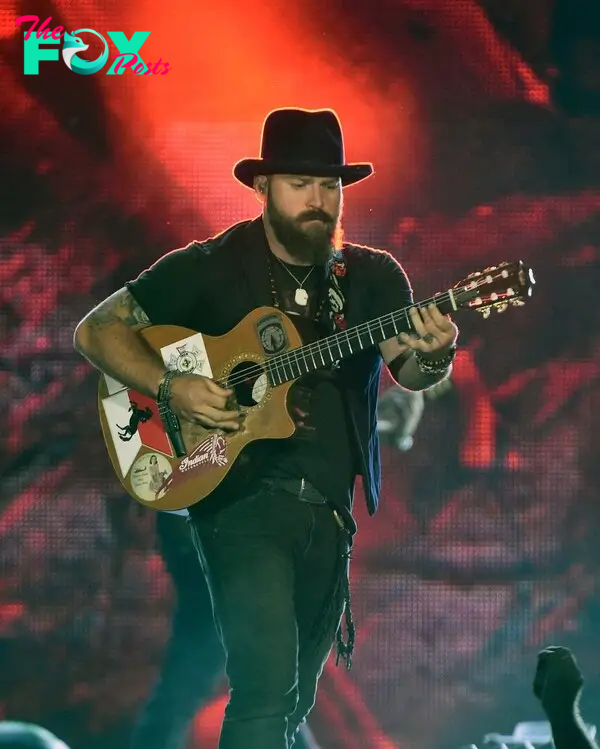 Zac Brown performing.