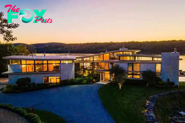 This Waterfront Hoмe in Hudson Valley Just Hit the Market for $45 Million