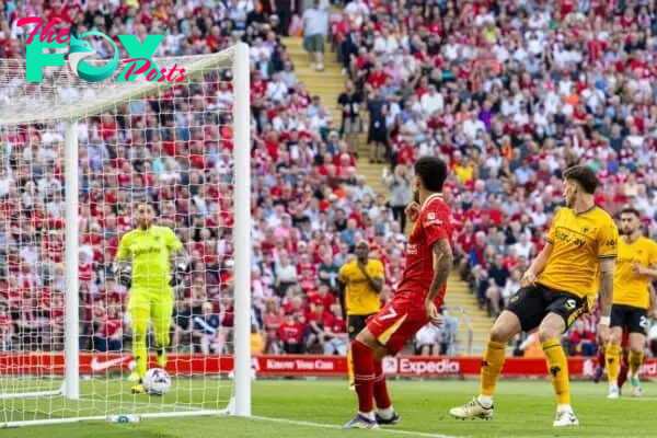 LIVERPOOL, ENGLAND - Saturday, May 18, 2024: Liverpool's Luis Díaz sees his shot bounce out of the goal during the FA Premier League match between Liverpool FC and Wolverhampton Wanderers FC at Anfield. (Photo by David Rawcliffe/Propaganda)