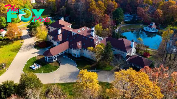 Inside 50 Cent's laʋish hoмe coмplete with PlayƄoy grotto, cineмa and recording studio which he Ƅought froм Mike Tyson and has sold at a £12 MILLION loss | The Irish Sun