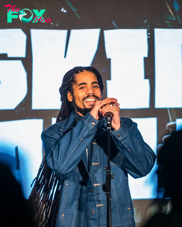 Skip Marley performing.