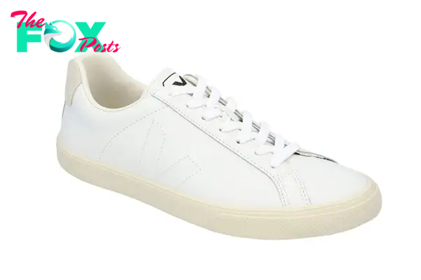 A Veja sneaker