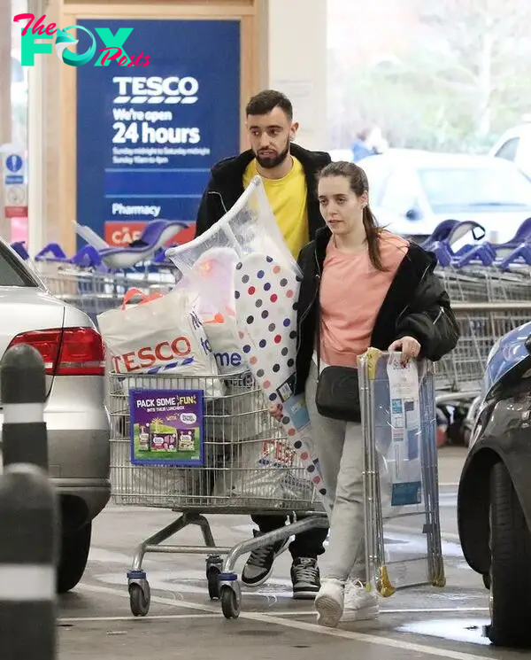 Man Utd star Bruno Fernandes pictured shopping at Tesco with his wife - Daily Star
