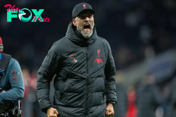 LONDON, ENGLAND - Sunday, November 6, 2022: Liverpool's manager Jürgen Klopp celebrates at the final whistle during the FA Premier League match between Tottenham Hotspur FC and Liverpool FC at the Tottenham Hotspur Stadium. Liverpool won 2-1. (Pic by David Rawcliffe/Propaganda)