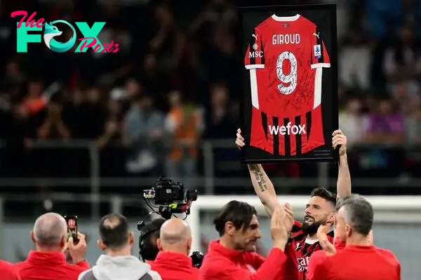 Giroud was given a hero's send-off in his last game for AC Milan.