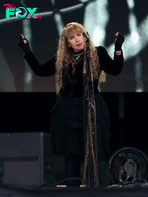 Stevie Nicks wears Taylor Swift "TTPD" bracelet while singing at BottleRock Festival