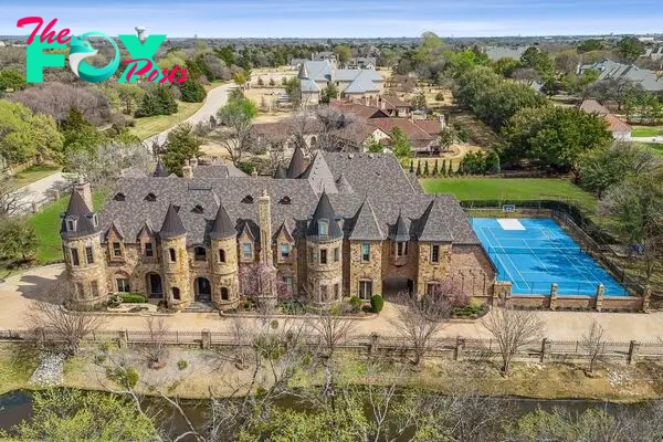 Impeccable architectural masterpiece a dream estate in southlake texas for 7. 85 million 42