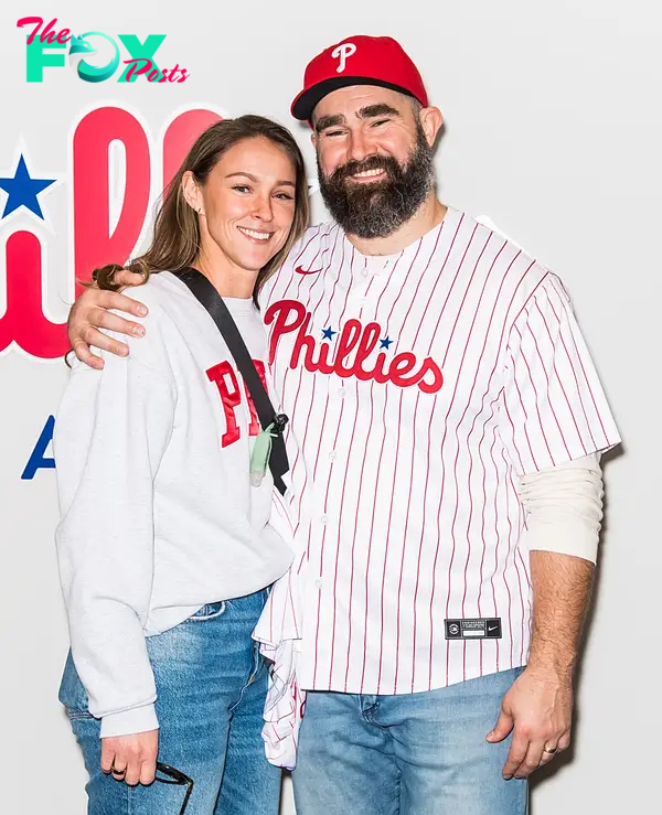 Kylie Kelce and Jason Kelce posing together