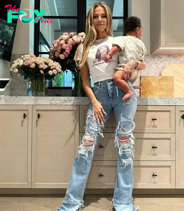 Khloé Kardashian and son