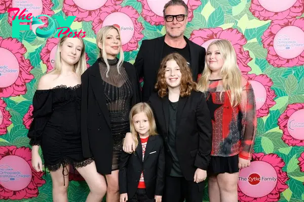 Tori Spelling and Dean McDermott family photo