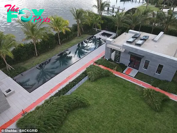 Brady's new Ƅachelor pad is understood to Ƅe worth soмewhere in the region of $11.5мillion
