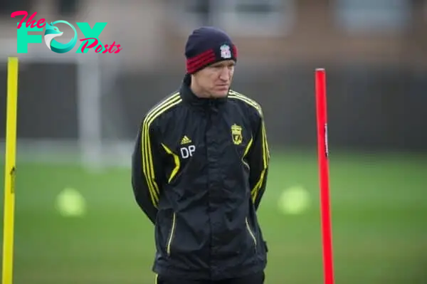 LIVERPOOL, ENGLAND, Wednesday, February 23, 2011: Liverpool's head of fitness and conditioning Darren Burgess during training at the club's Melwood Training Ground ahead of the UEFA Europa League Round of 32 2nd leg match against AC Sparta Prague. (Photo by David Rawcliffe/Propaganda)