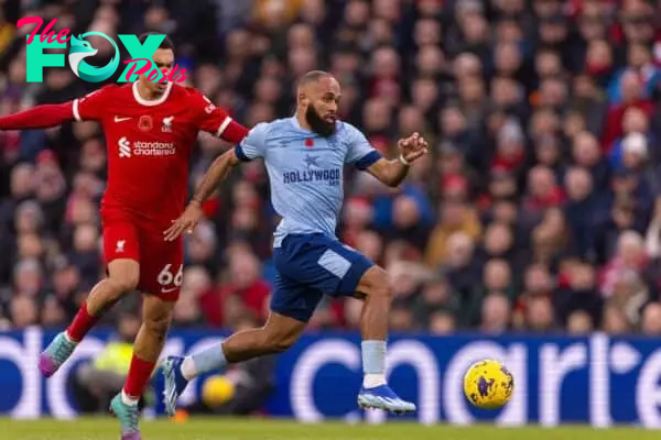 LIVERPOOL, ENGLAND - Saturday, November 11, 2023: Brentford's Bryan Mbeumo (R) runs past Liverpool's Trent Alexander-Arnold during the FA Premier League match between Liverpool FC and Brentford FC at Anfield. (Photo by David Rawcliffe/Propaganda)