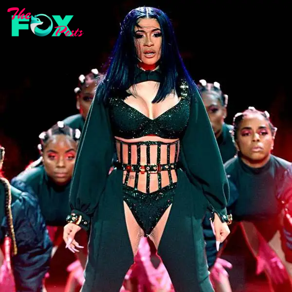 Cardi B Performance at the 2019 BET Awards Video | POPSUGAR Entertainment