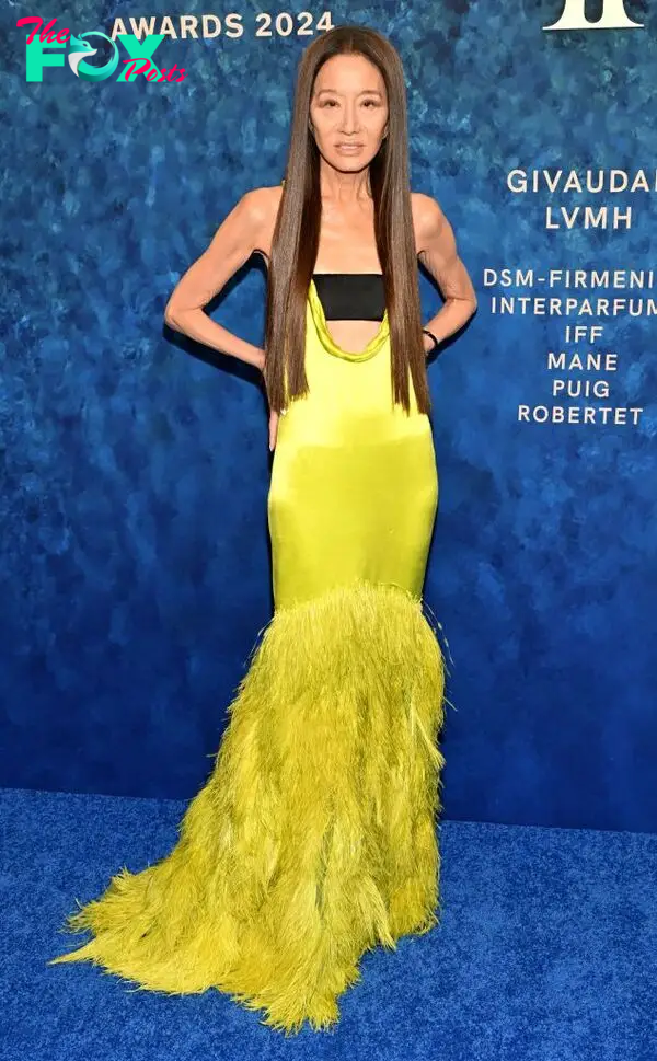 Vera Wang wearing a neon dress at the 2024 Fragrance Foundation Awards