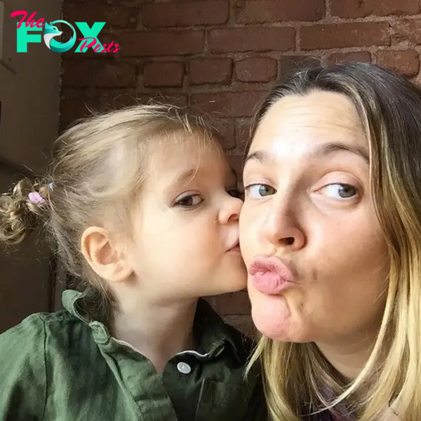 Drew Barrymore selfie with her daughter.