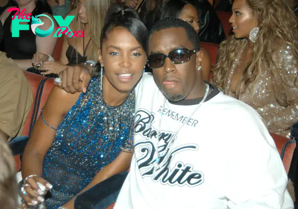 Kim Porter and Sean "Diddy" Combs at the 2003 MTV Video Music Awards.