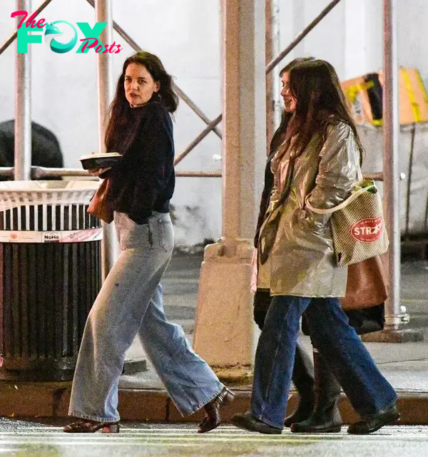 Katie Holmes and daughter Suri