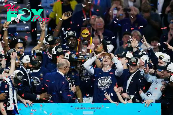 Apr 8, 2024; Glendale, AZ, USA; Connecticut Huskies head coach Dan Hurley celebrates after defeating the Purdue Boilermakers in the national championship game of the Final Four of the 2024 NCAA Tournament at State Farm Stadium. Mandatory Credit: Patrick Breen/Arizona Republic-USA TODAY Sports