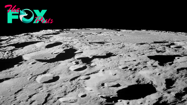 Our shrinking moon could cause moonquakes near Artemis astronauts' landing site, scientists warn | Space