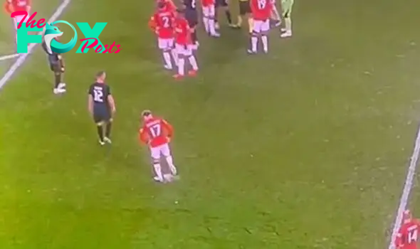 Man Utd star Alejandro Garnacho spotted scuffing penalty spot before Andre Onana's save | Football | Sport | Express.co.uk