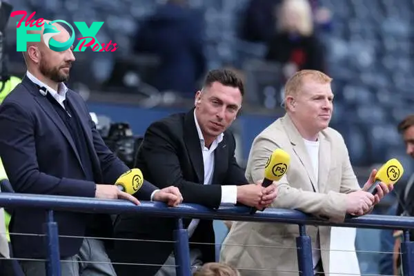 Alan Hutton, Scott Brown and Neil Lennon looks on prior to the Scottish Cup Final match between Celtic and Rangers at Hampden Park on May 25, 2024 ...
