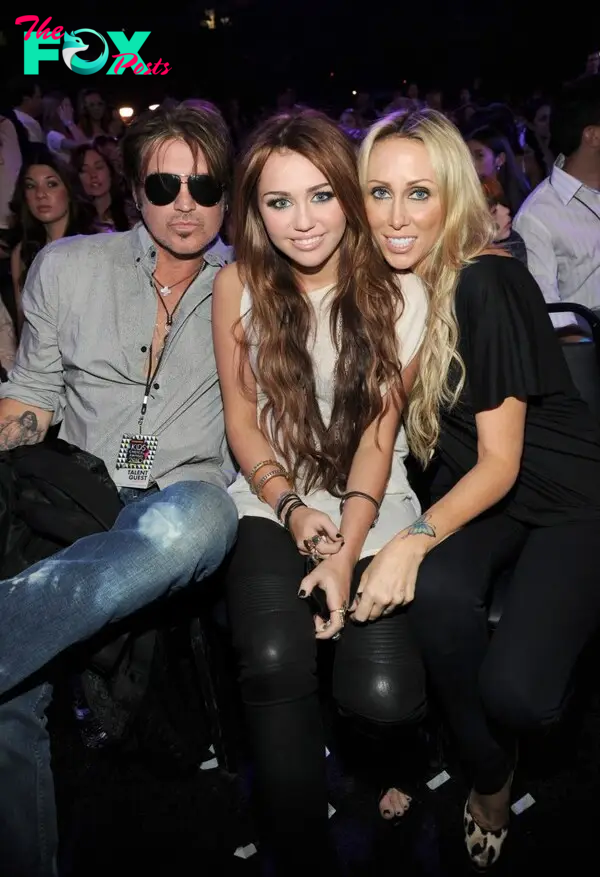 Billy Ray Cyrus, Tish Cyrus and Miley Cyrus