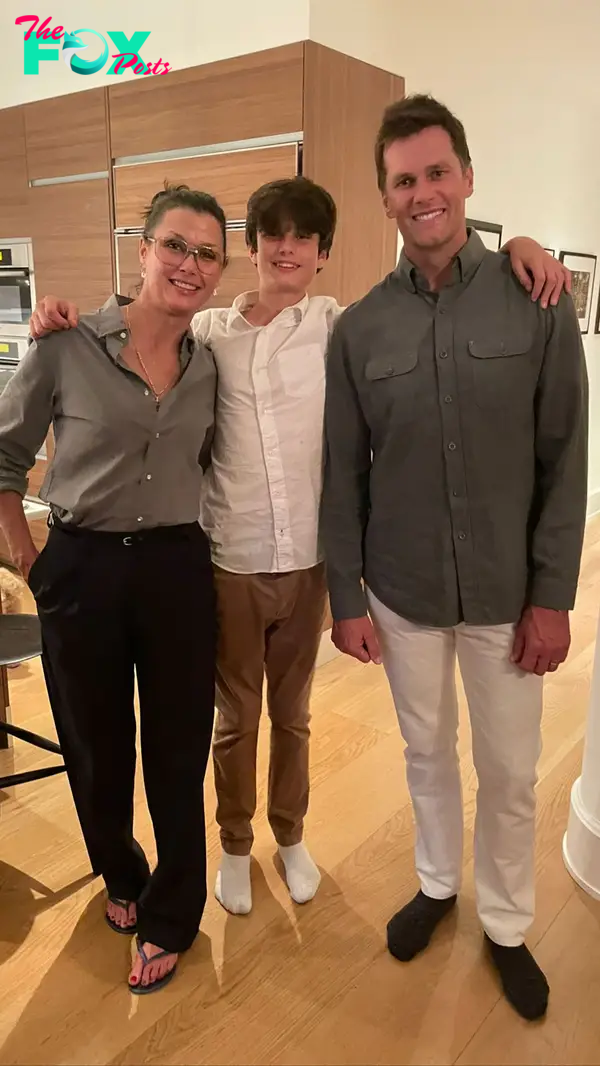 Bridget Moynahan, Jack, and Tom Brady posing together