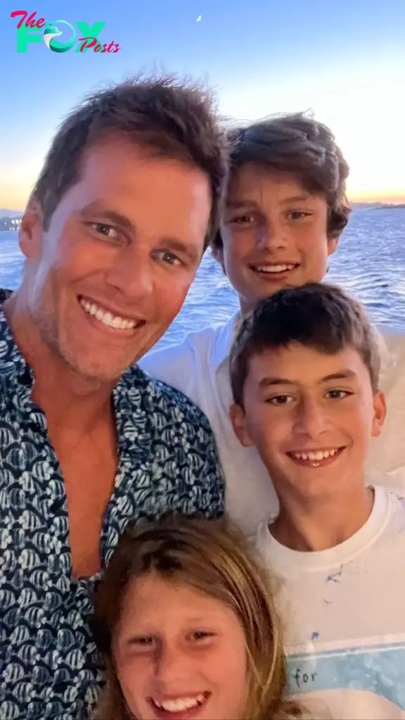 Tom Brady with his kids