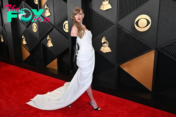 Taylor Swift Grammys 2024