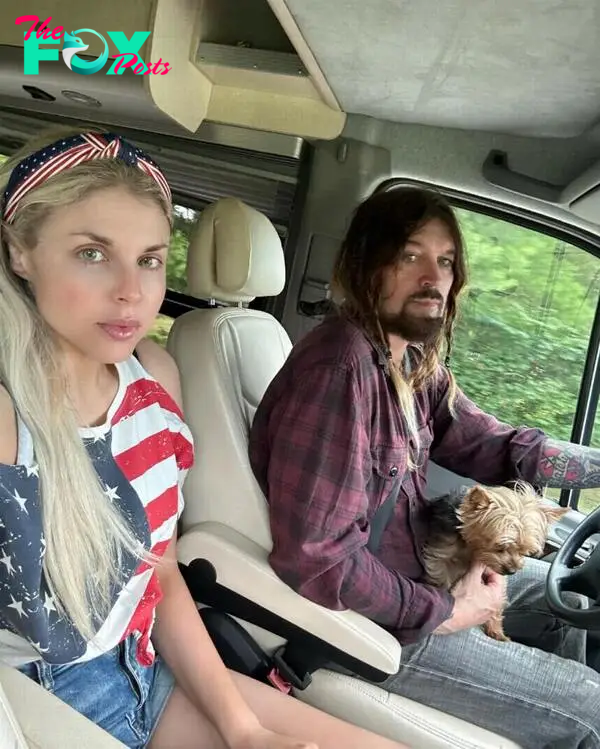 Billy Ray Cyrus and Firerose selfie