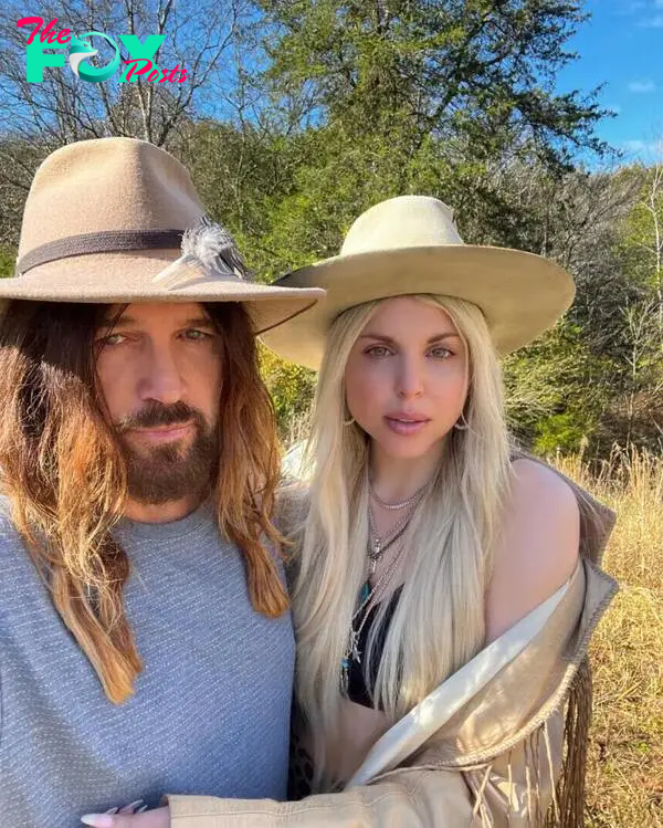 Billy Ray Cyrus and Firerose selfie