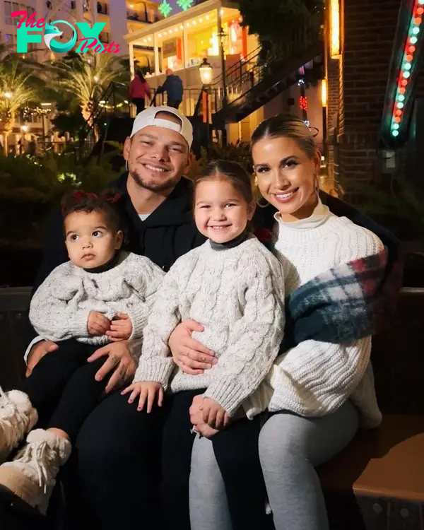 Kane Brown, Katelyn Jae and kids 