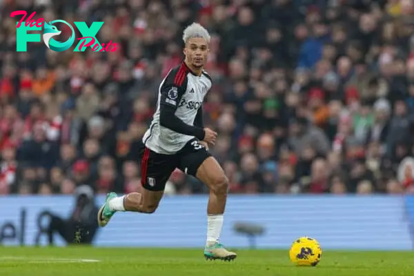 LIVERPOOL, ENGLAND - Sunday, December 3, 2023: Fulham's Antonee Robinson during the FA Premier League match between Liverpool FC and Fulham FC at Anfield. Liverpool won 4-3. (Photo by David Rawcliffe/Propaganda)