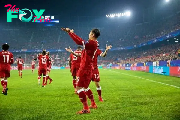 SEVILLE, SPAIN - Tuesday, November 21, 2017: Liverpool's Roberto Firmino celebrates scoring the first goal during the UEFA Champions League Group E match between Sevilla FC and Liverpool FC at the Estadio Ramón Sánchez Pizjuán. (Pic by David Rawcliffe/Propaganda)