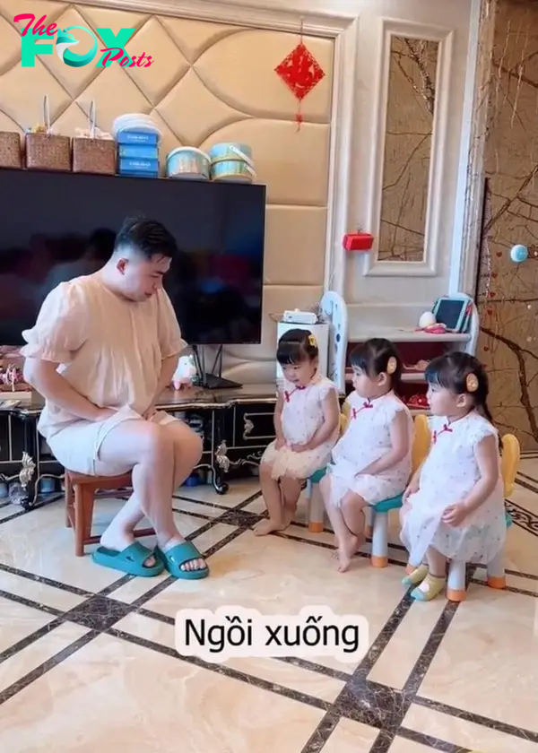 Dad teaches 3 daughters how to sit like a princess - Photo 5.