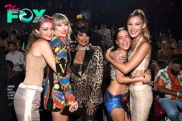 Gigi Hadid, Taylor Swift, Sandra "Pepa" Denton, Halsey and Bella Hadid attend the 2019 MTV Video Music Awards