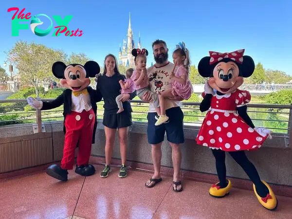 jason kelce, kylie kelce and their three kids at disney with mickey and minnie