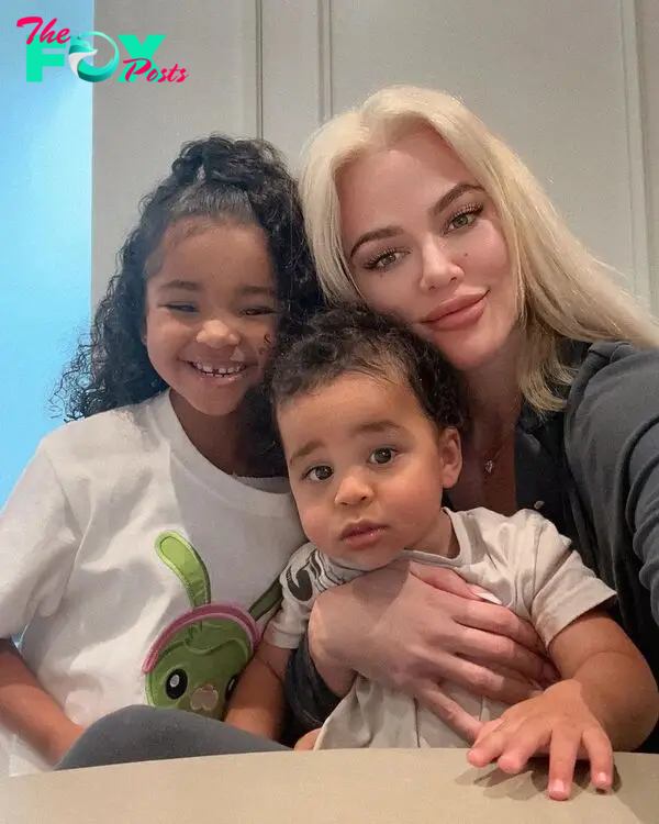 Khloé Kardashian and her kids.