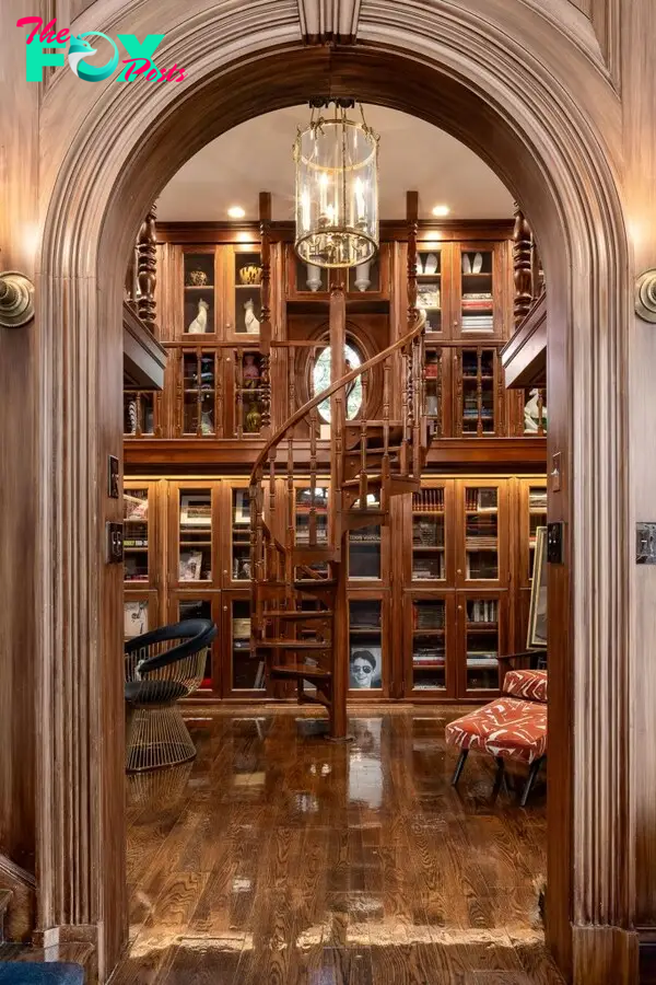 Michael Douglas and Catherine Zeta-Jones's New York home library. 