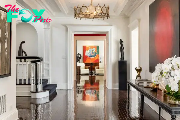 Michael Douglas and Catherine Zeta-Jones's New York home interior gallery. 