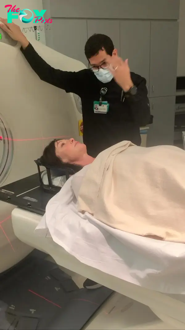 Shannen Doherty in the hospital getting a scan
